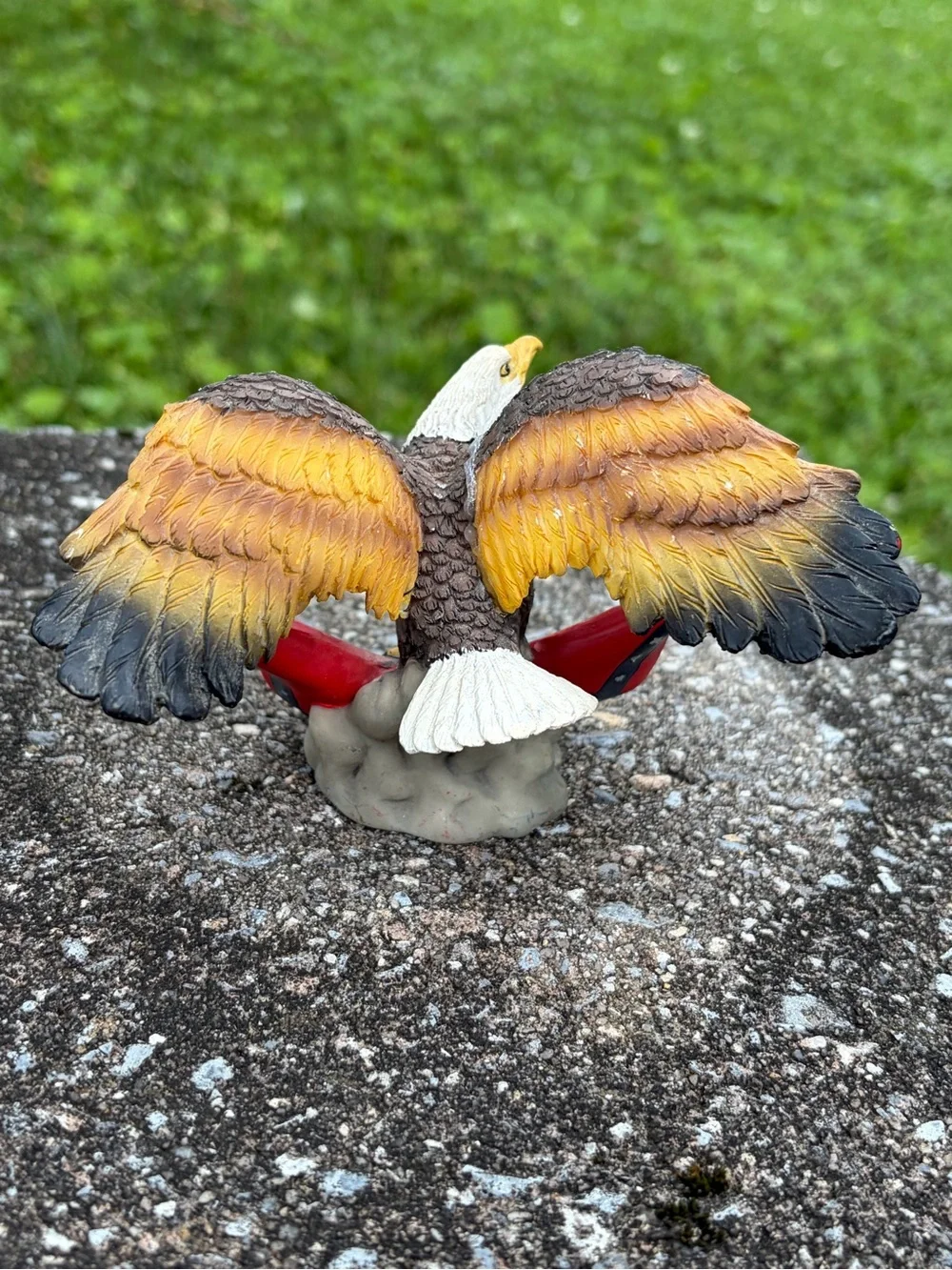 Rare Gettysburg Bald Eagle Figurine with Red & Blue Confederate Banner